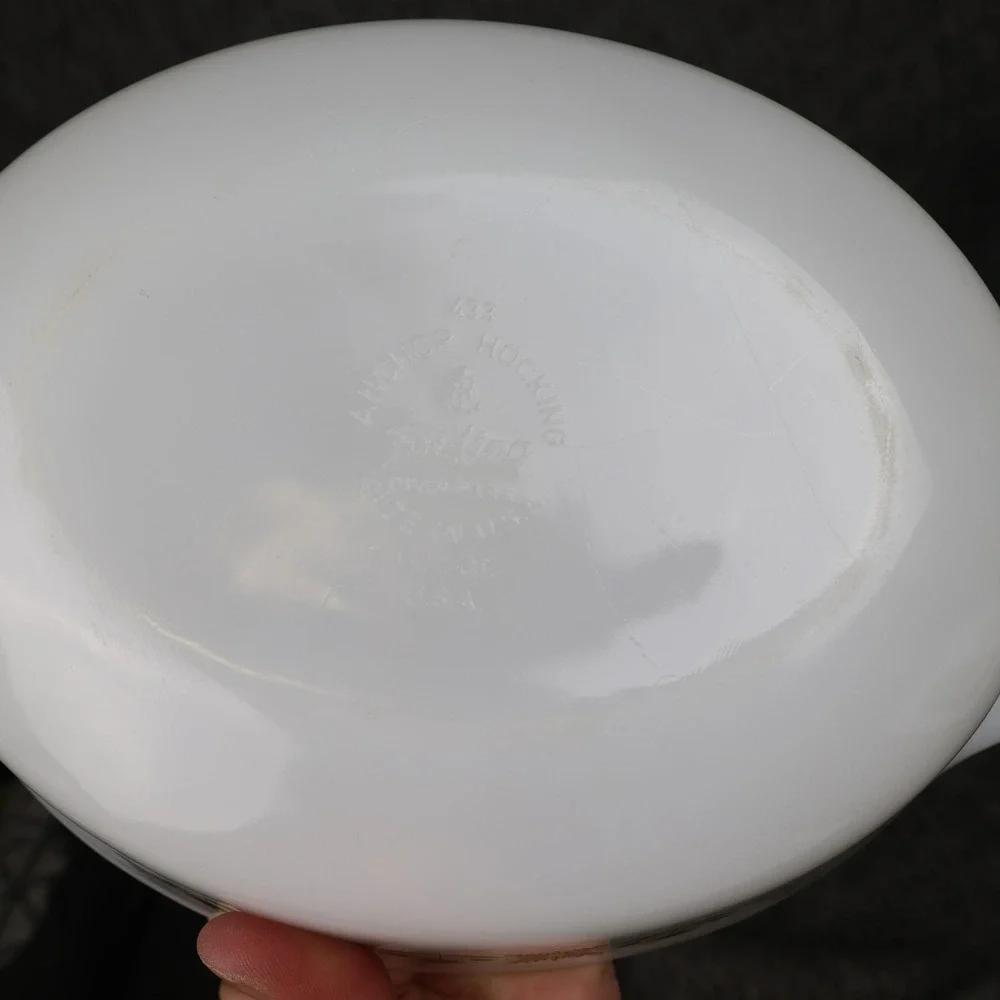 Vintage Fire-King White Oval Casserole Dish 433 1.5 Qt Glass Ovenware USA 11x9